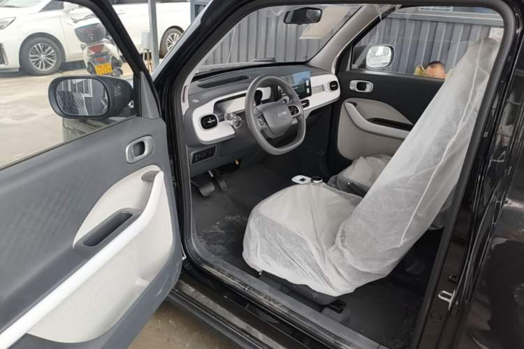 Used Geely Galaxy Panda 2025 210km Panda Kart Driver Seat