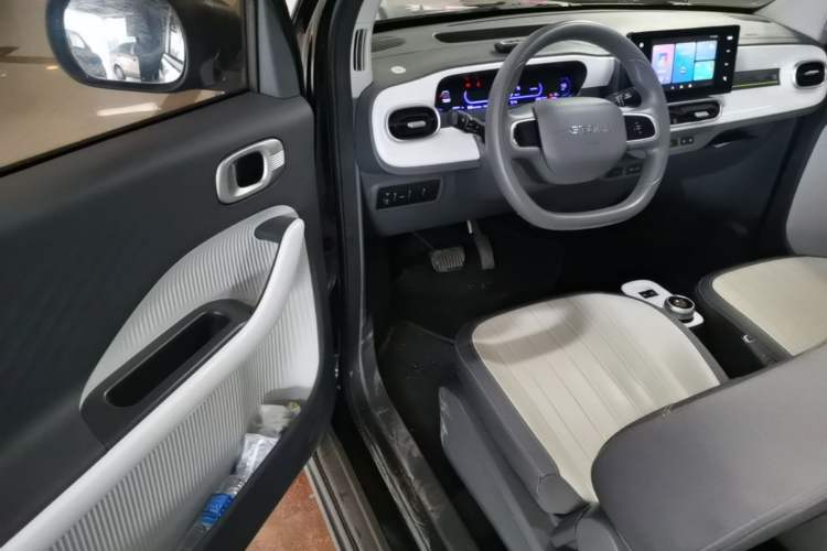 Used Geely Galaxy Panda 2025 210km Panda Kart Driver Seat