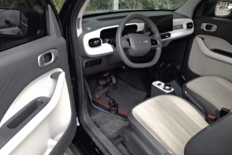 Used Geely Galaxy Panda 2025 210km Panda Kart Driver Seat