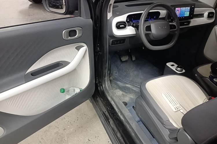 Used Geely Galaxy Panda 2025 210km Panda Kart Driver Seat