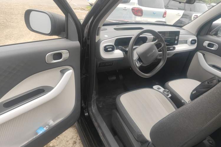 Used Geely Galaxy Panda 2025 210km Panda Kart Driver Seat