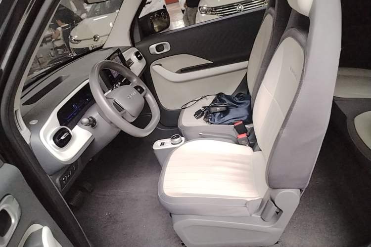 Used Geely Galaxy Panda 2025 210km Panda Kart Driver Seat
