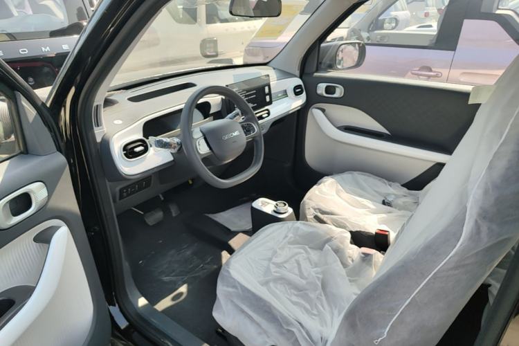 Used Geely Galaxy Panda 2025 210km Panda Kart Driver Seat