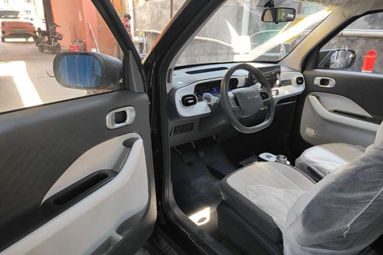 Used Geely Galaxy Panda 2025 210km Panda Kart Driver Seat