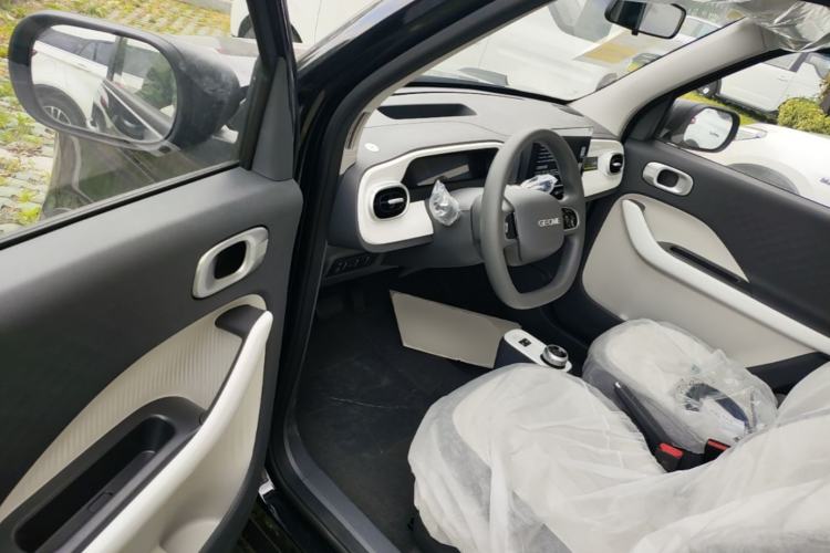 Used Geely Galaxy Panda 2025 210km Panda Kart Driver Seat