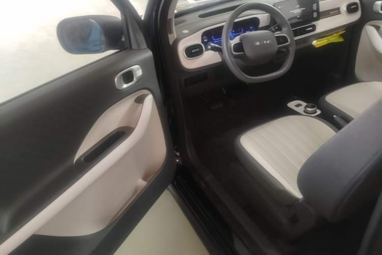Used Geely Galaxy Panda 2025 210km Panda Kart Driver Seat