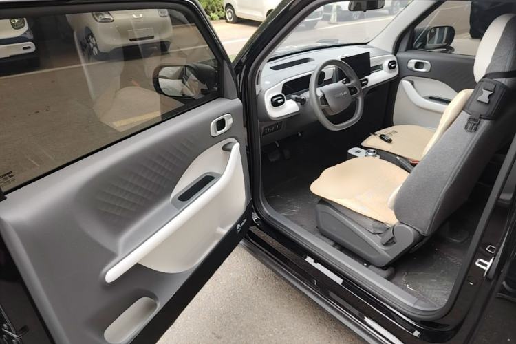 Used Geely Galaxy Panda 2025 210km Panda Kart Driver Seat
