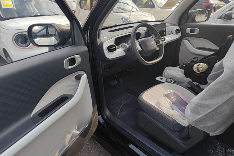 Used Geely Galaxy Panda 2025 210km Panda Kart Driver Seat