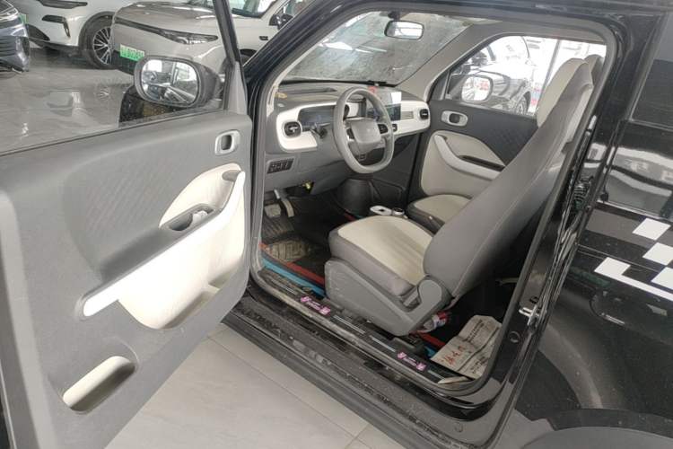 Used Geely Galaxy Panda 2025 210km Panda Kart Driver Seat