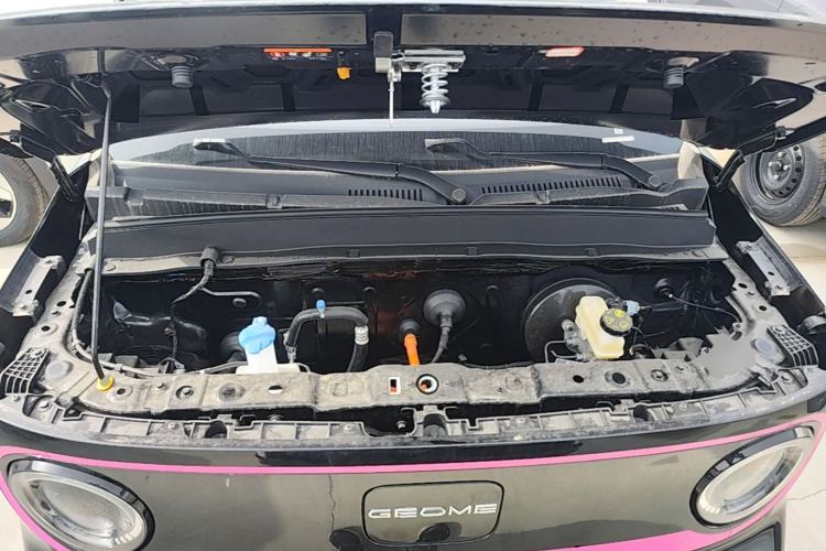 Used Geely Galaxy Panda 2025 210km Panda Kart Engine Bay