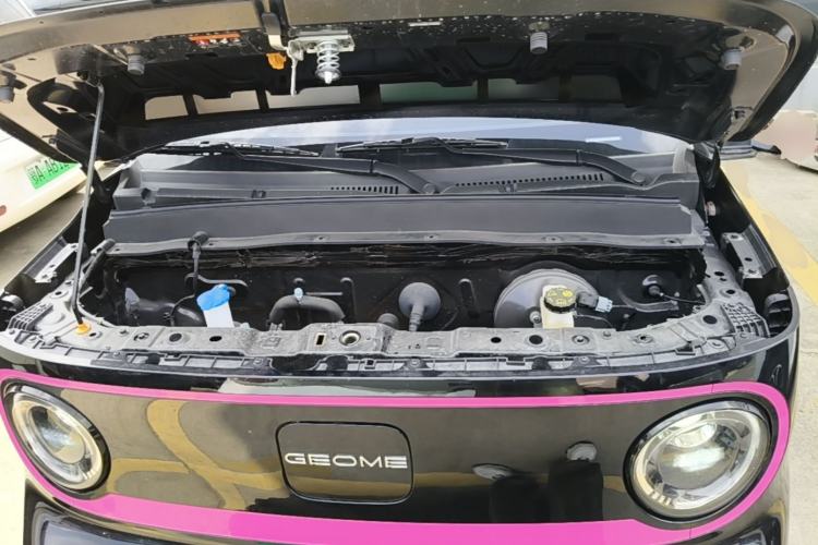 Used Geely Galaxy Panda 2025 210km Panda Kart Engine Bay