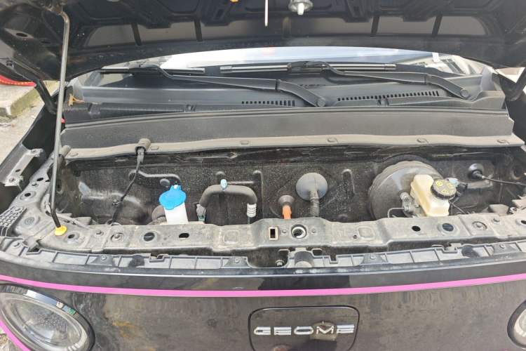 Used Geely Galaxy Panda 2025 210km Panda Kart Engine Bay