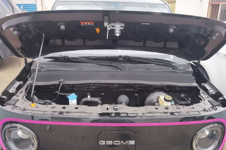 Used Geely Galaxy Panda 2025 210km Panda Kart Engine Bay