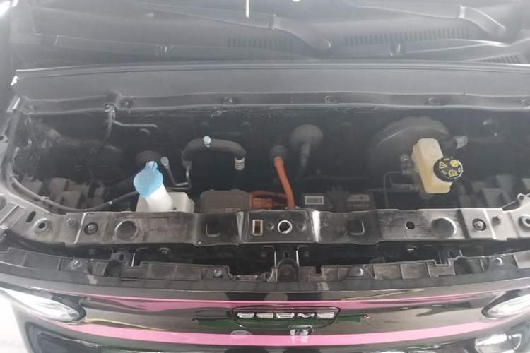 Used Geely Galaxy Panda 2025 210km Panda Kart Engine Bay