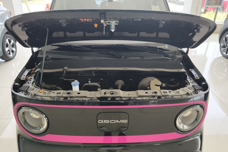 Used Geely Galaxy Panda 2025 210km Panda Kart Engine Bay