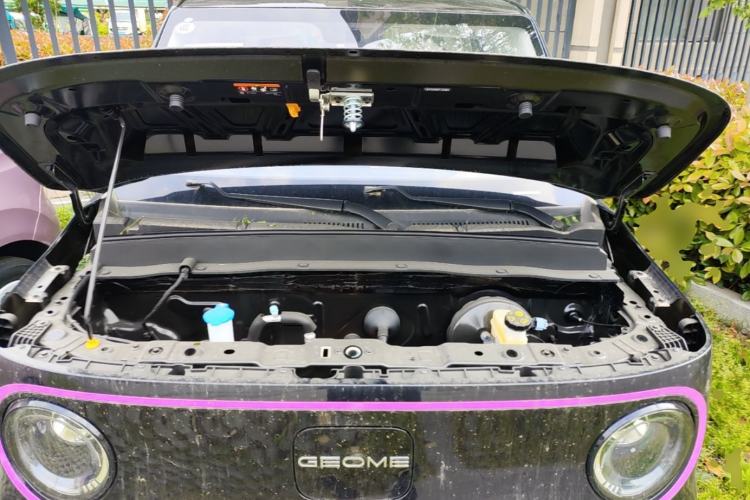 Used Geely Galaxy Panda 2025 210km Panda Kart Engine Bay