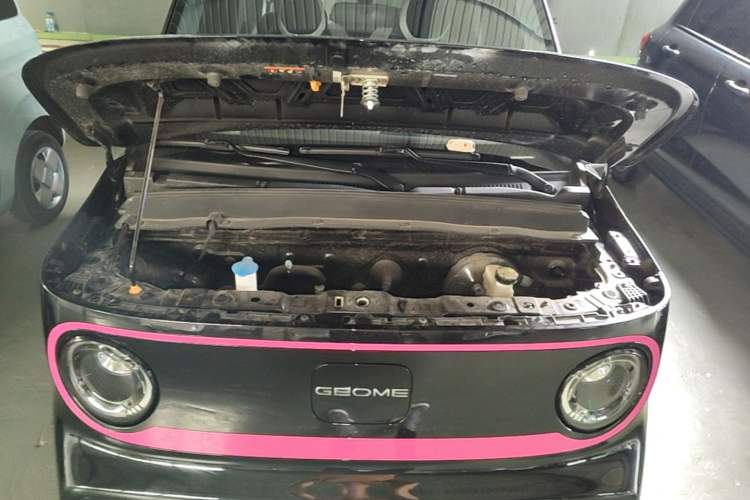 Used Geely Galaxy Panda 2025 210km Panda Kart Engine Bay