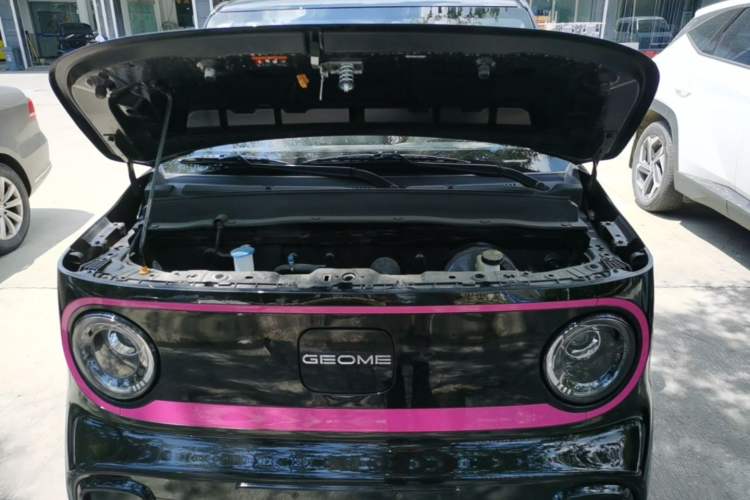 Used Geely Galaxy Panda 2025 210km Panda Kart Engine Bay
