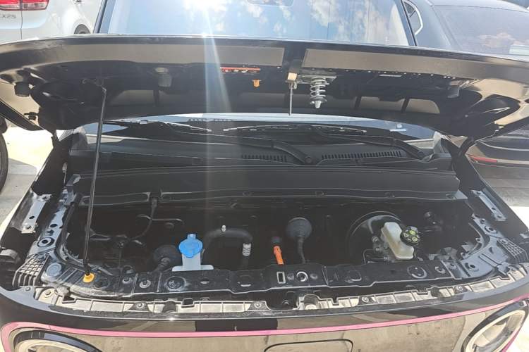Used Geely Galaxy Panda 2025 210km Panda Kart Engine Bay