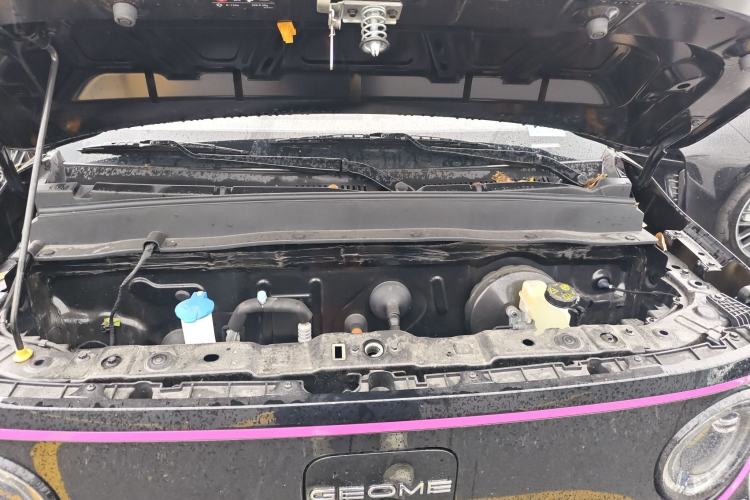 Used Geely Galaxy Panda 2025 210km Panda Kart Engine Bay