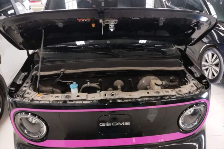 Used Geely Galaxy Panda 2025 210km Panda Kart Engine Bay