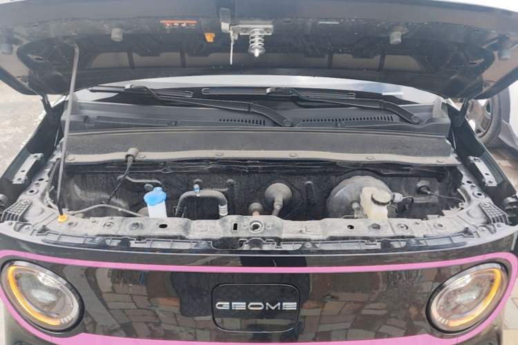 Used Geely Galaxy Panda 2025 210km Panda Kart Engine Bay