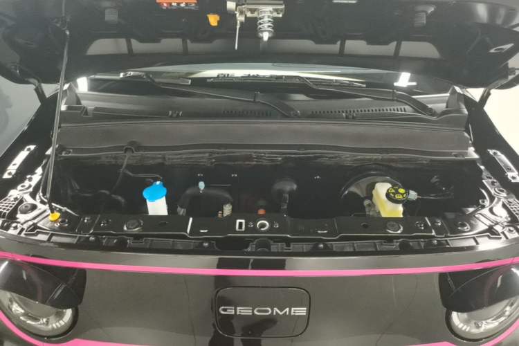 Used Geely Galaxy Panda 2025 210km Panda Kart Engine Bay