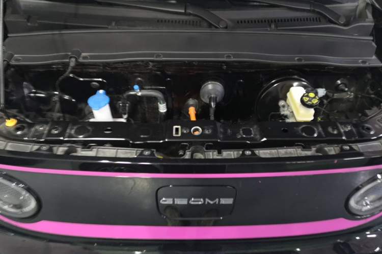 Used Geely Galaxy Panda 2025 210km Panda Kart Engine Bay
