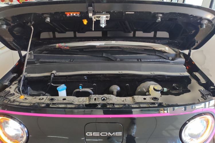 Used Geely Galaxy Panda 2025 210km Panda Kart Engine Bay