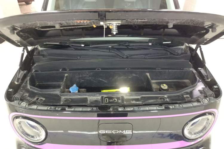 Used Geely Galaxy Panda 2025 210km Panda Kart Engine Bay