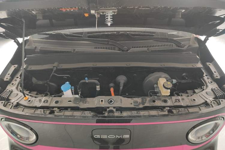 Used Geely Galaxy Panda 2025 210km Panda Kart Engine Bay