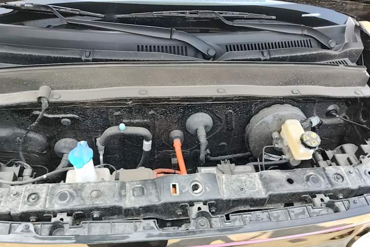 Used Geely Galaxy Panda 2025 210km Panda Kart Engine Bay