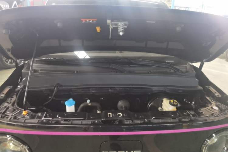 Used Geely Galaxy Panda 2025 210km Panda Kart Engine Bay