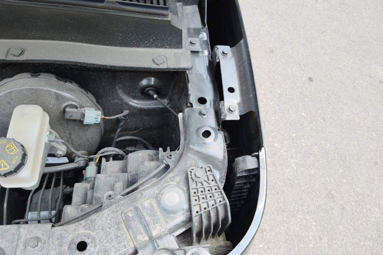 Used Geely Galaxy Panda 2025 210km Panda Kart Engine Bay Left