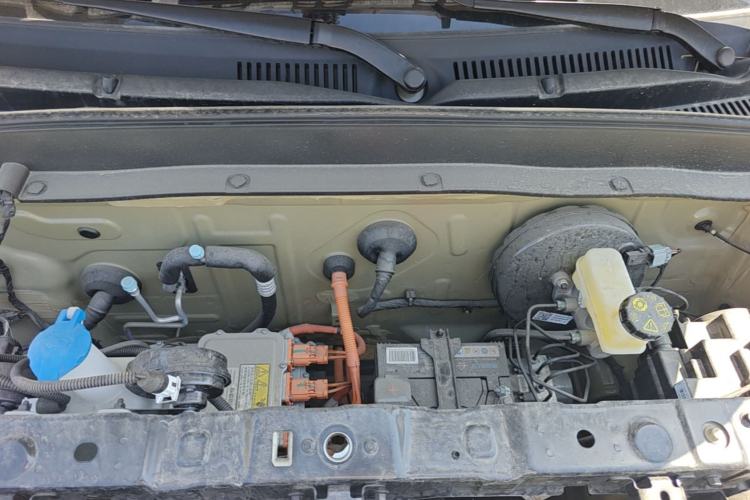 Used Geely Galaxy Panda 2025 210km Panda Rider Engine Bay