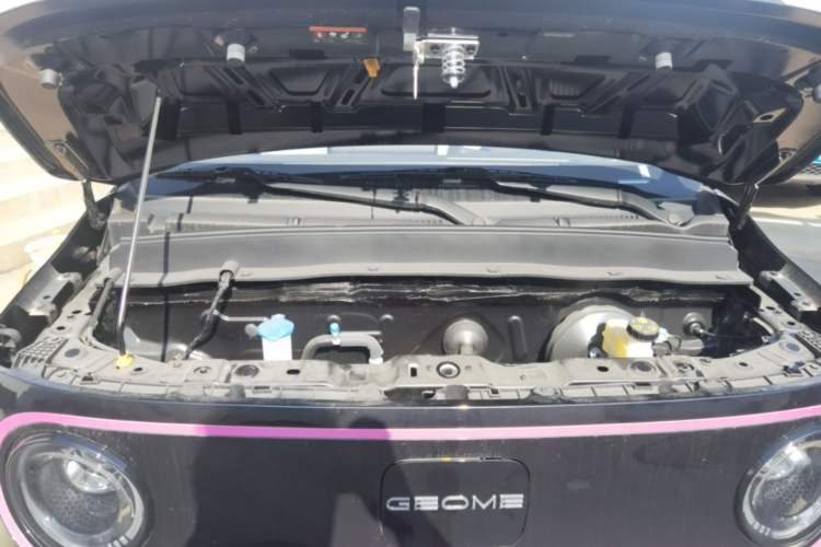 Used Geely Galaxy Panda 2025 210km Panda Kart Engine Bay