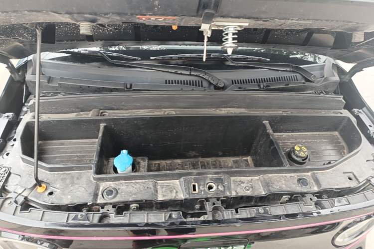 Used Geely Galaxy Panda 2025 210km Panda Kart Engine Bay