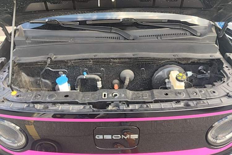 Used Geely Galaxy Panda 2025 210km Panda Kart Engine Bay