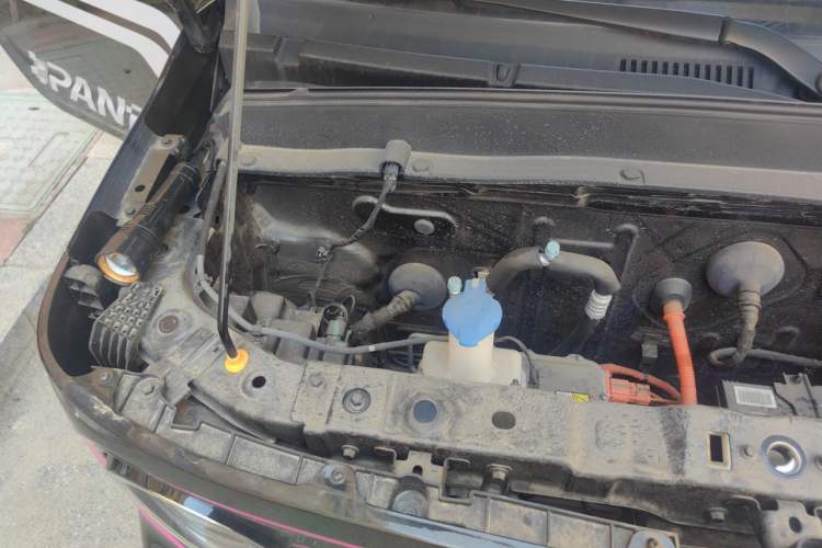 Used Geely Galaxy Panda 2025 210km Panda Kart Engine Bay Right