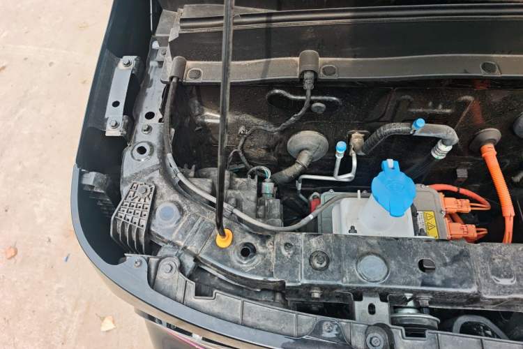 Used Geely Galaxy Panda 2025 210km Panda Kart Engine Bay Right