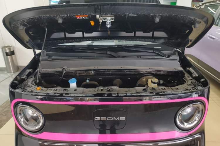 Used Geely Galaxy Panda 2025 210km Panda Kart Engine Bay