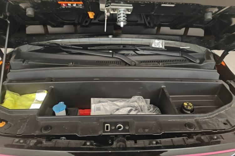 Used Geely Galaxy Panda 2025 210km Panda Kart Engine Bay