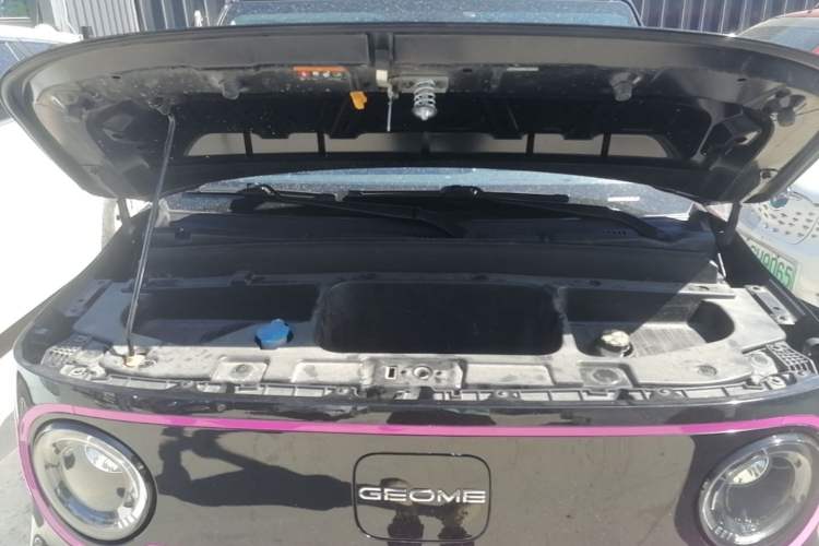 Used Geely Galaxy Panda 2025 210km Panda Kart Engine Bay