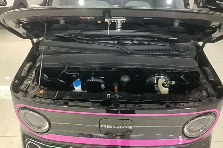 Used Geely Galaxy Panda 2025 210km Panda Kart Engine Bay