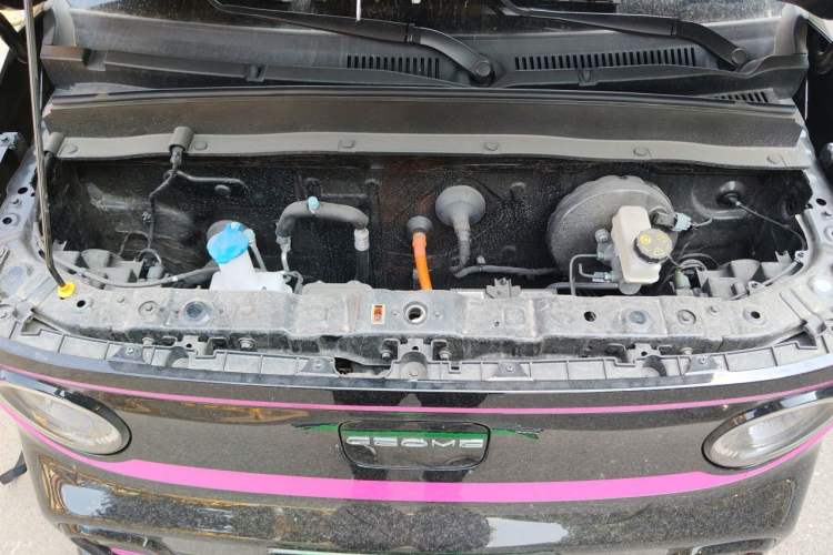 Used Geely Galaxy Panda 2025 210km Panda Kart Engine Bay