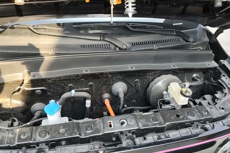 Used Geely Galaxy Panda 2025 210km Panda Kart Engine Bay