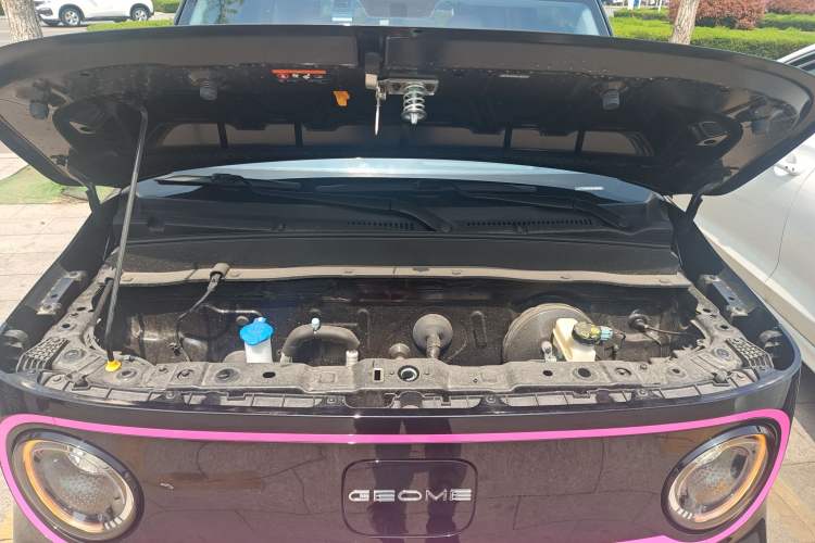 Used Geely Galaxy Panda 2025 210km Panda Kart Engine Bay