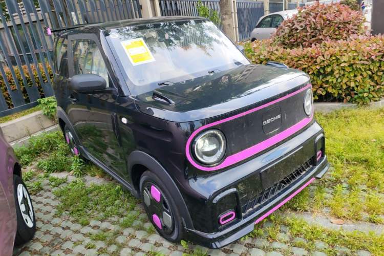 Used Geely Galaxy Panda 2025 210km Panda Kart Exterior 1
