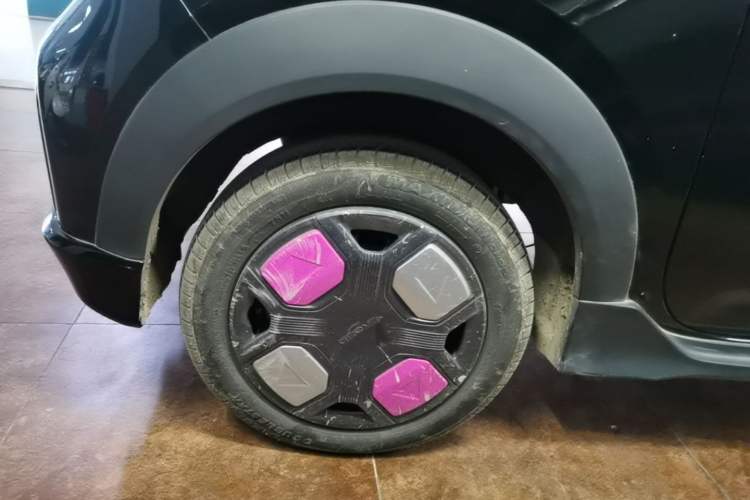 Used Geely Galaxy Panda 2025 210km Panda Kart Exterior 2