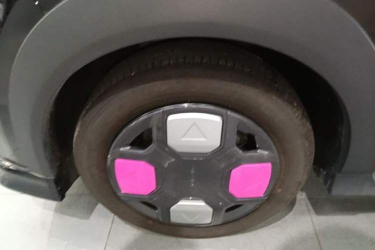 Used Geely Galaxy Panda 2025 210km Panda Kart Exterior 2